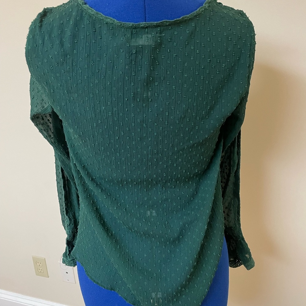 Green Zara V-Kneck Ruffle Long Sleeve Blouse - Picture 2 of 4